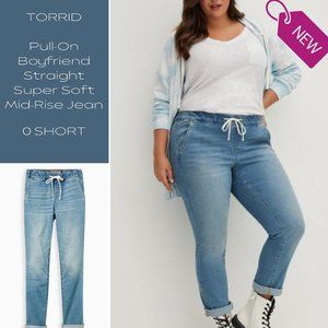 TORRID - Pull-On Boyfriend Straight Super Soft Mid-Rise Jean - 0 SHORT